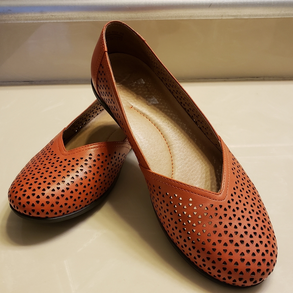 Dansko Women's Orange Flats
